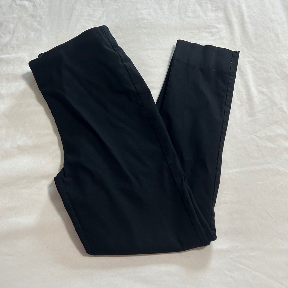 Chicos Black Pull On Ankle Pants Stretch Slim Leg Size 0R US 4R